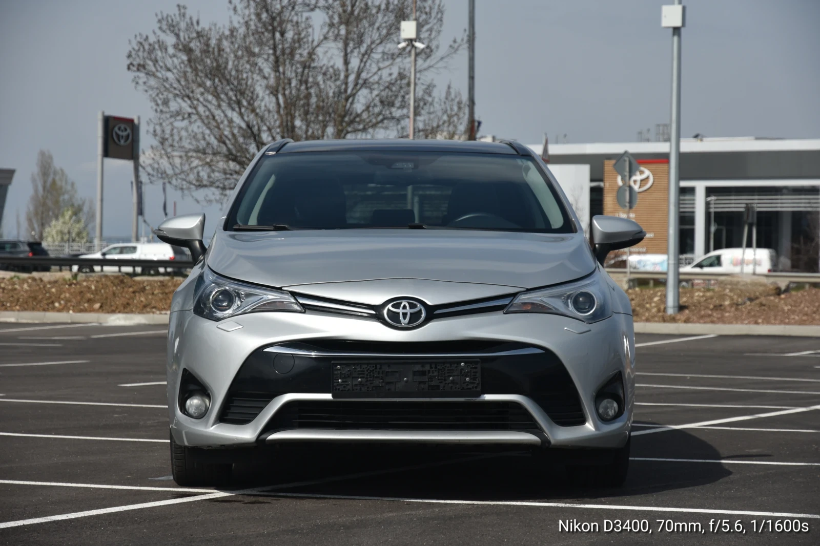 Toyota Avensis 1.8 147 кс., снимка 8 - Автомобили и джипове - 54193289