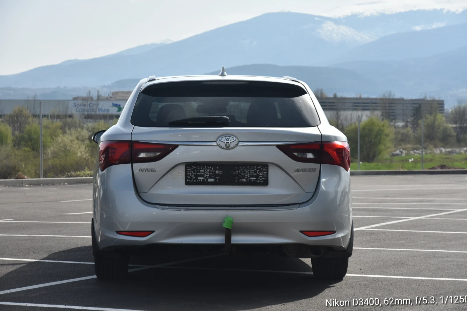 Toyota Avensis 1.8 147 кс., снимка 4 - Автомобили и джипове - 54193289