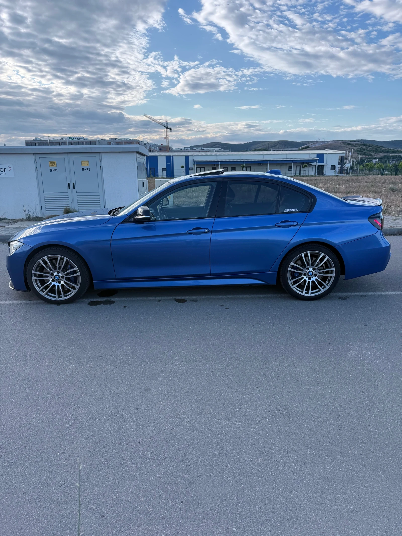 BMW 335 M Perfomance Xdrive, снимка 4 - Автомобили и джипове - 55191969