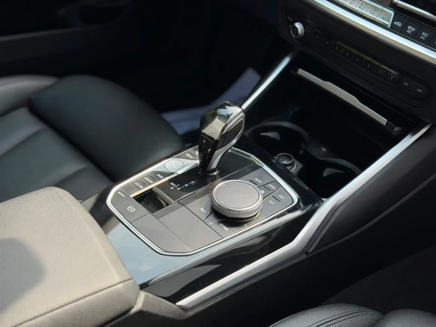 BMW 330 xDrive* B48* ПОДГРЕВ, снимка 10 - Автомобили и джипове - 55430938