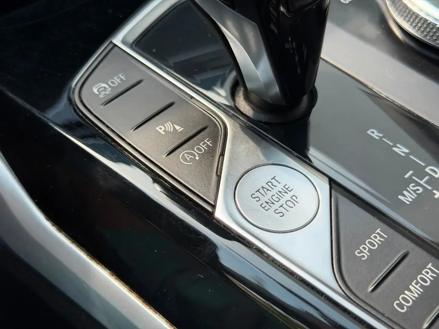 BMW 330 xDrive* B48* ПОДГРЕВ, снимка 11 - Автомобили и джипове - 55430938