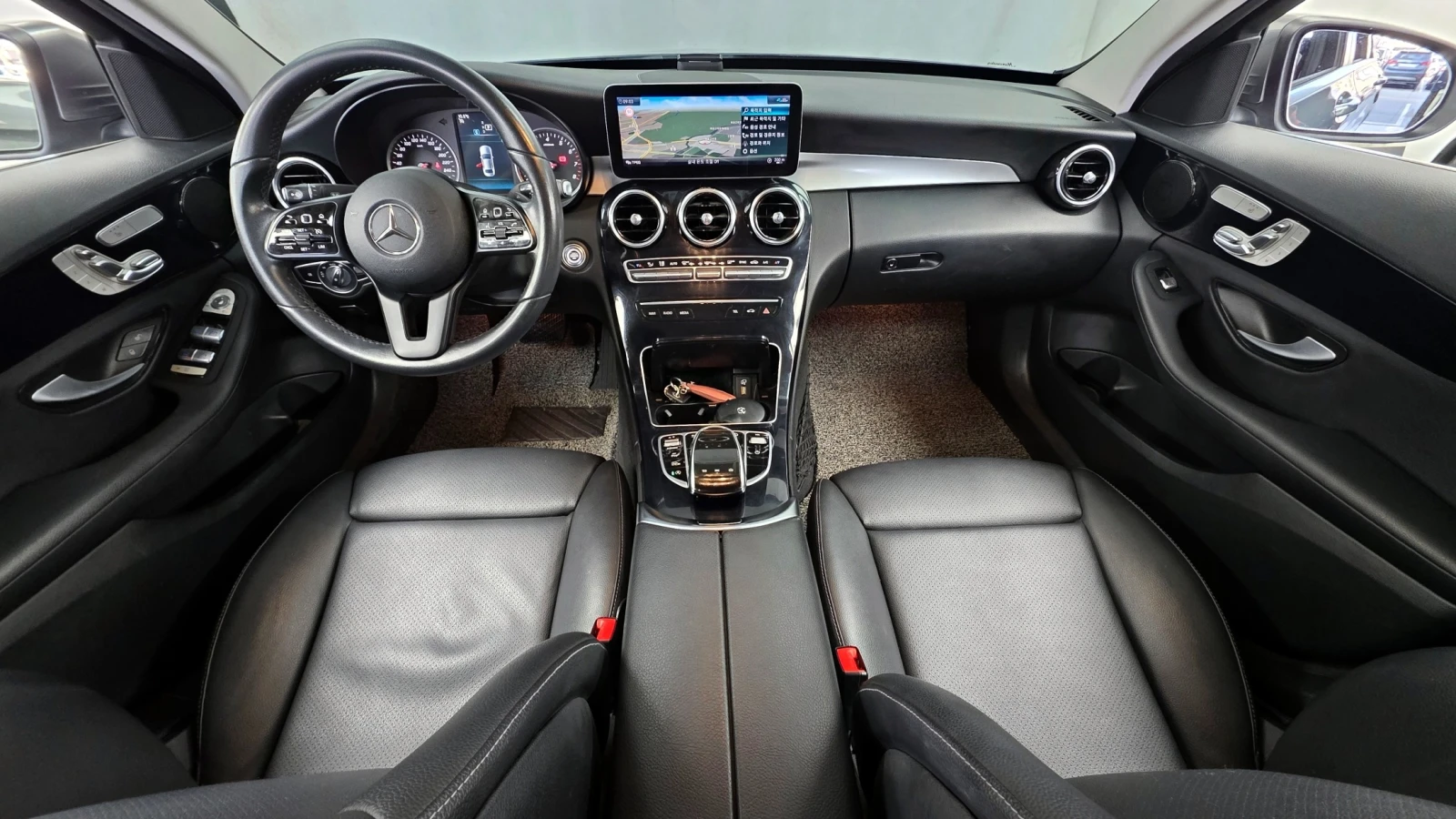 Mercedes-Benz C 200 1.5 Turbo, снимка 6 - Автомобили и джипове - 55476449