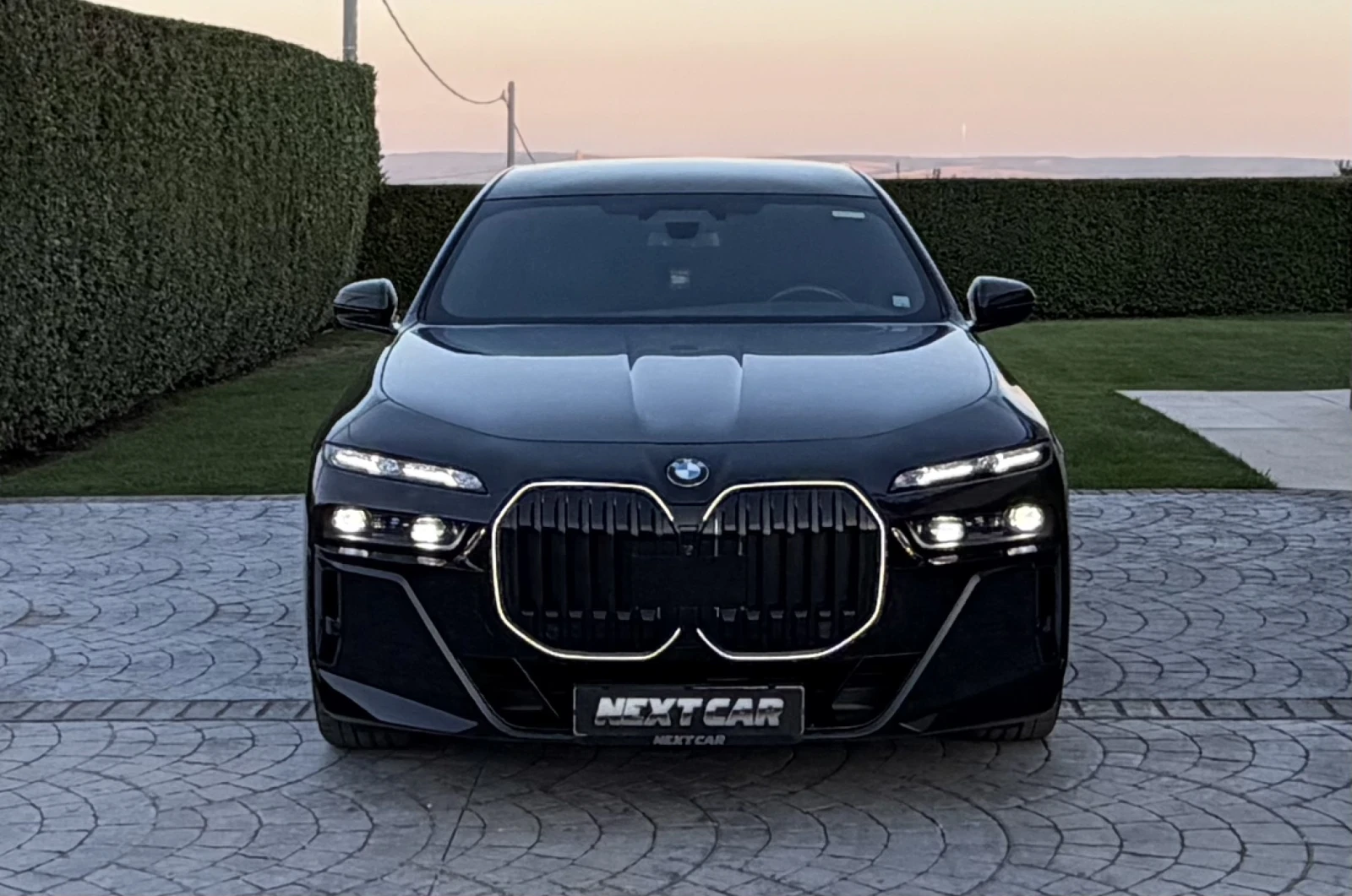 BMW 740 d xDrive, снимка 2 - Автомобили и джипове - 55742305