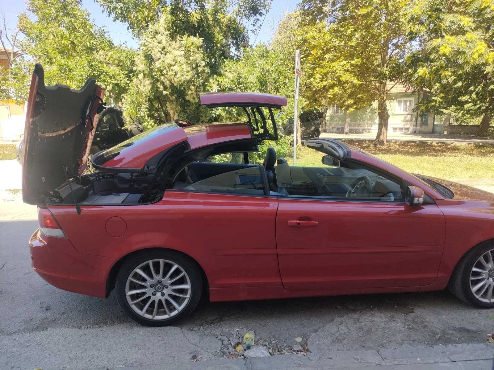 Volvo C70, снимка 4 - Автомобили и джипове - 55770853