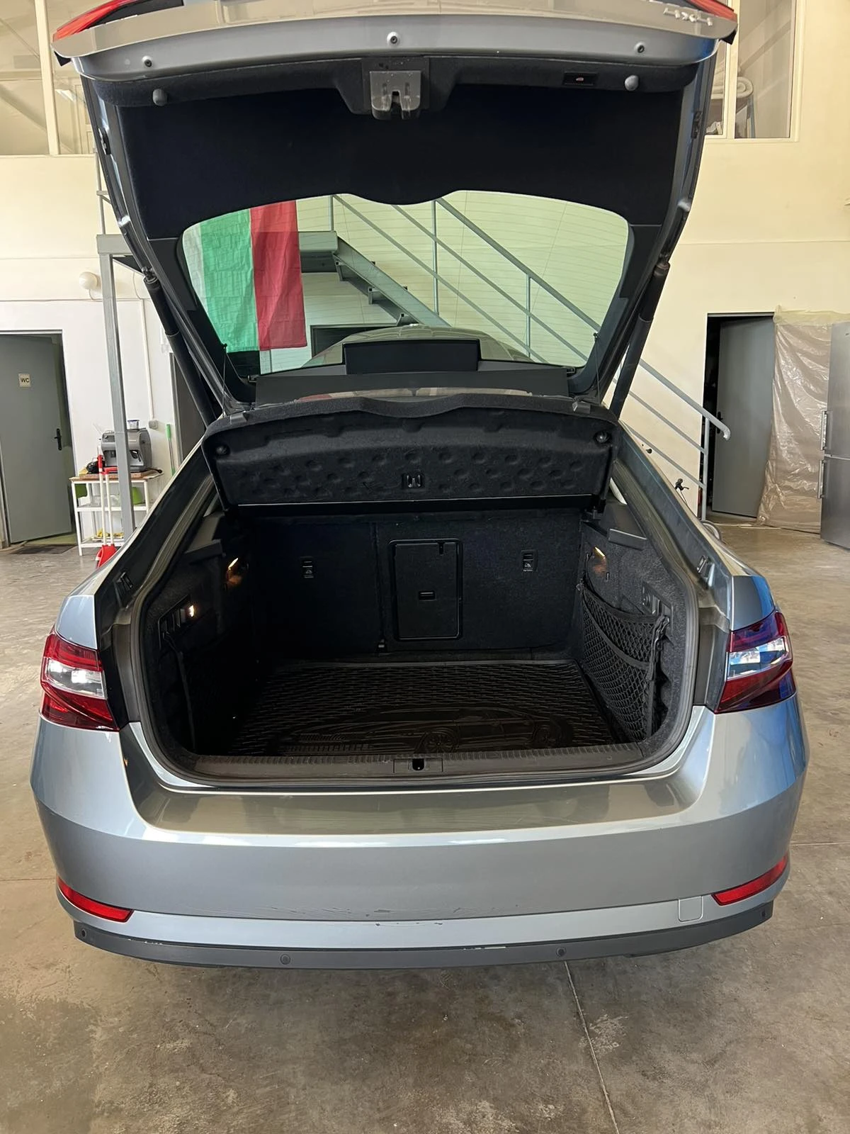 Skoda Superb, снимка 11 - Автомобили и джипове - 55893974