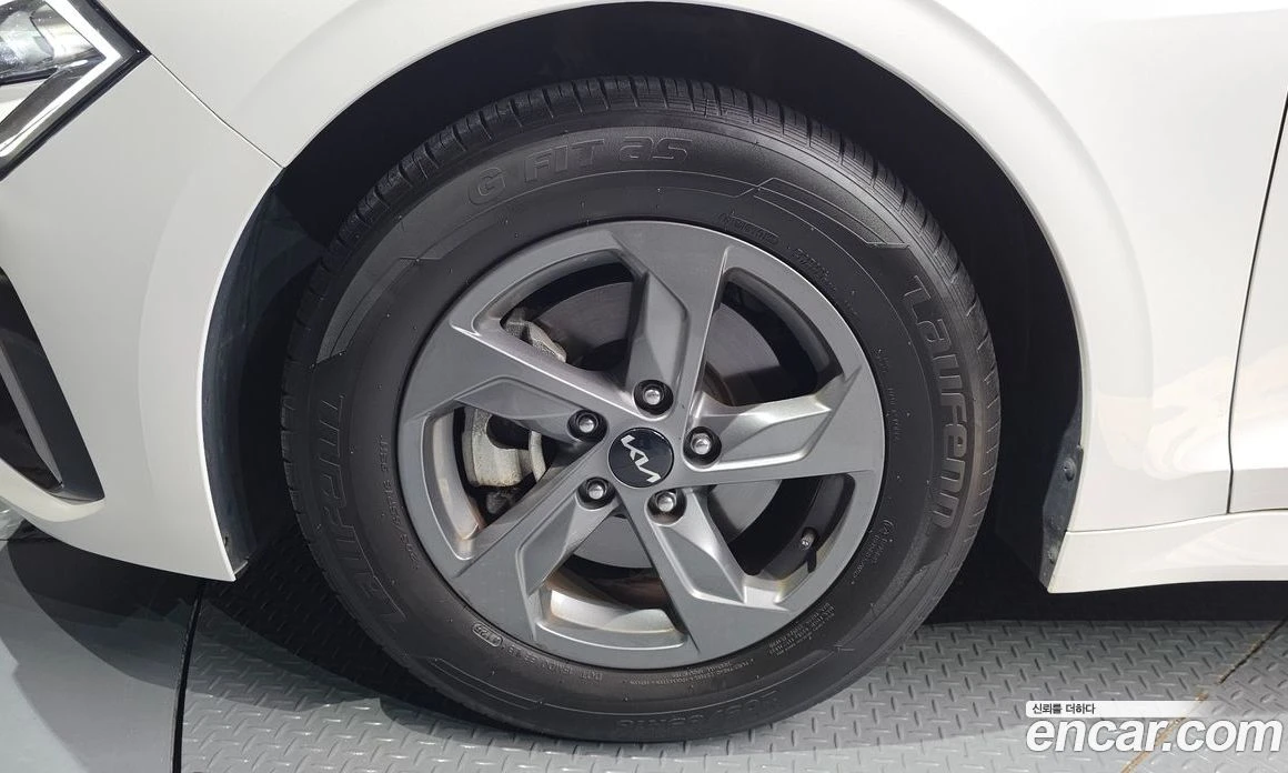 Kia K5 2.0 LPi Trendy, снимка 5 - Автомобили и джипове - 56157286