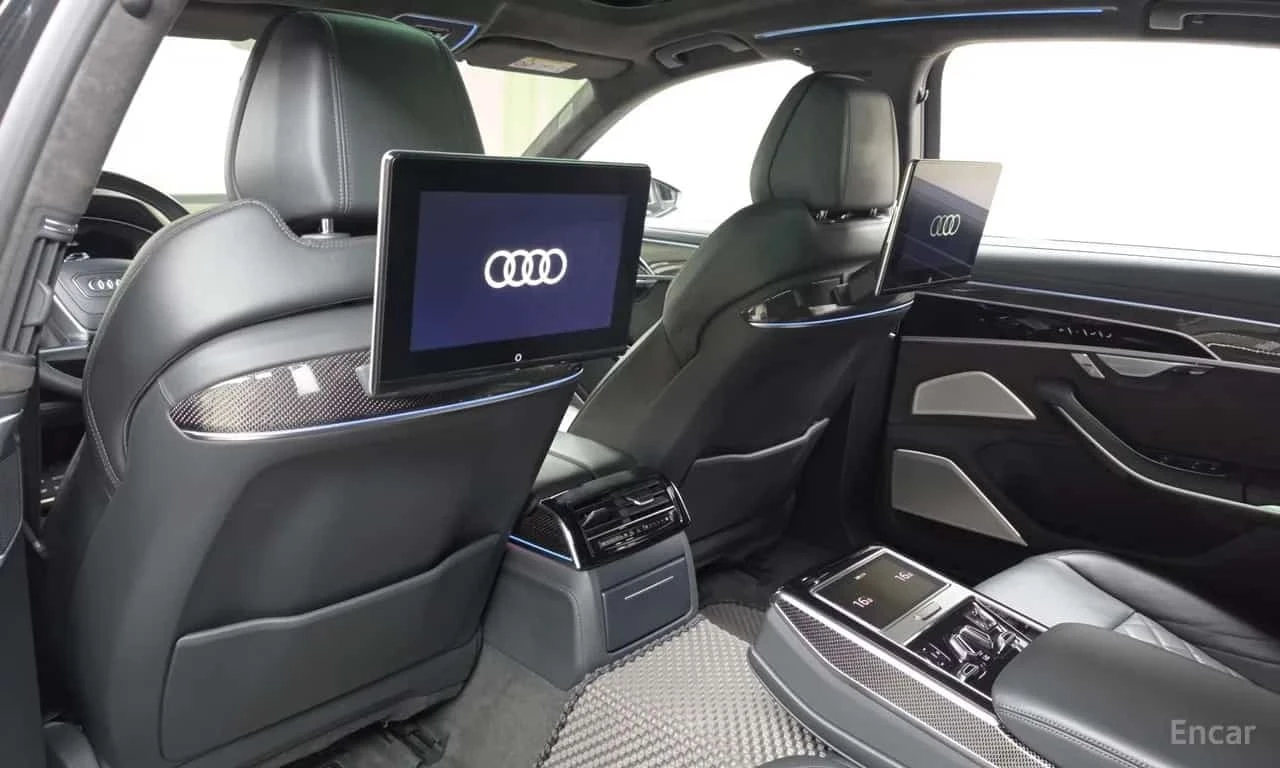 Audi S8 / 1 СОБСТВЕНИК / БЕЗ ИНЦИДЕНТИ / ТЕЛЕВИЗОРИ , снимка 17 - Автомобили и джипове - 56295057