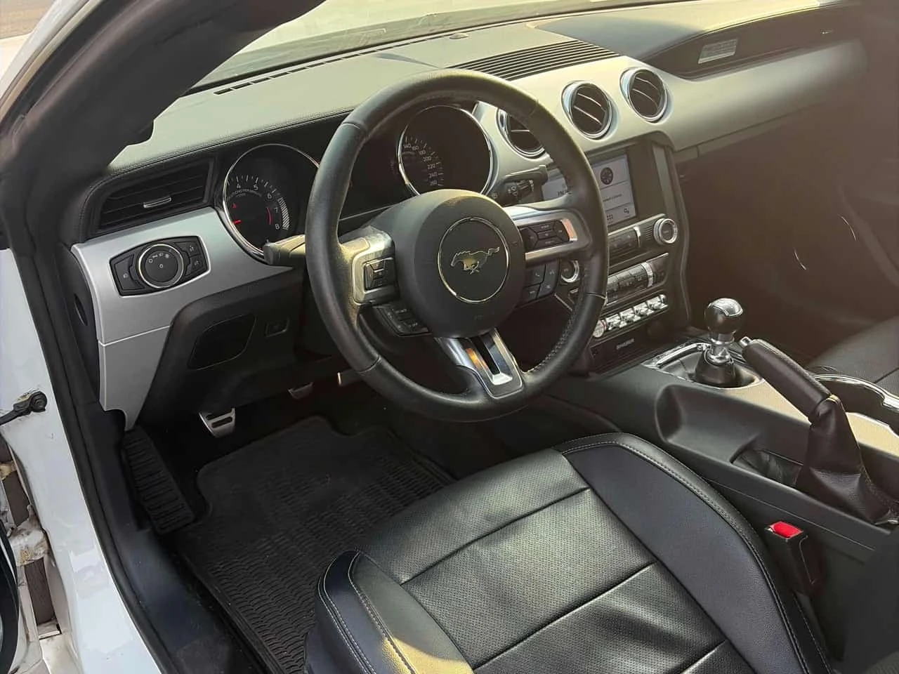 Ford Mustang * EcoBoost * CARFAX * ����� �� ����������� | Mobile.bg � ����������� 5