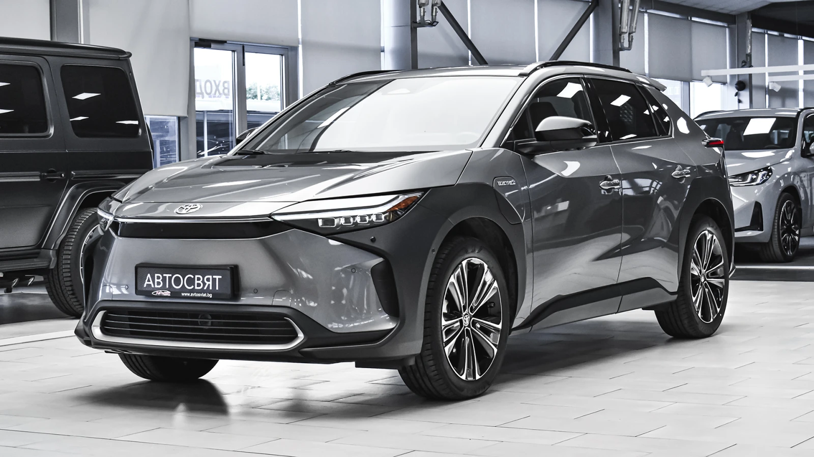 Toyota bZ4X Executive 71.4 kWh BEV, снимка 4 - Автомобили и джипове - 56659064