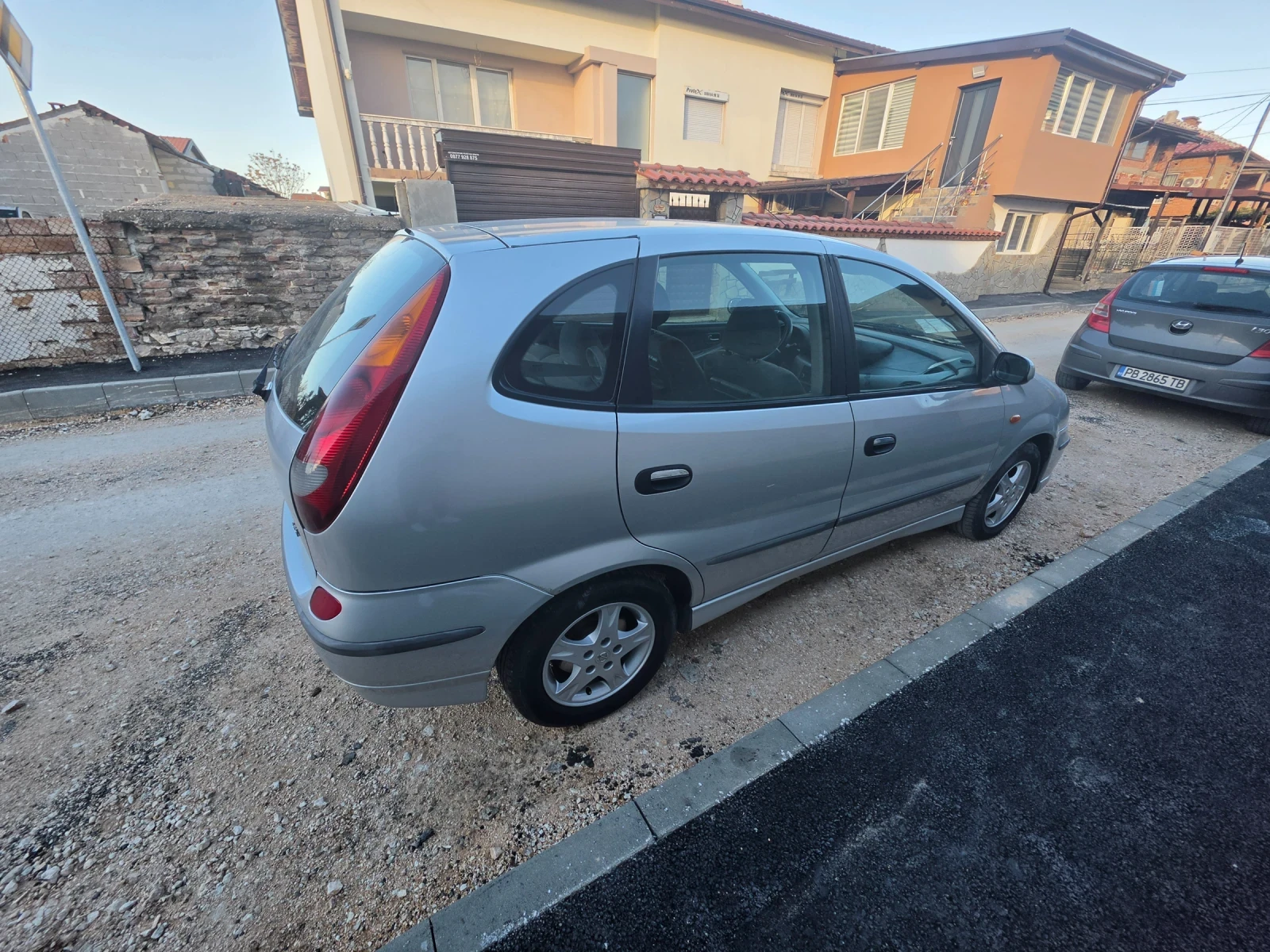 Nissan Almera tino 2.2 �������� | Mobile.bg � ����������� 4