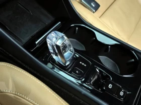 Volvo XC40 B4 INSCRIPTION, снимка 9