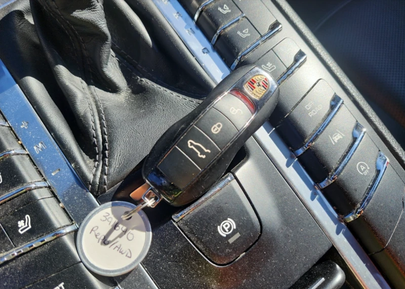 Porsche Macan S, снимка 6 - Автомобили и джипове - 52507311