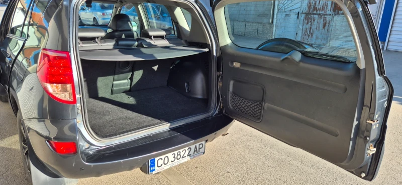 Toyota Rav4, снимка 7 - Автомобили и джипове - 52775332