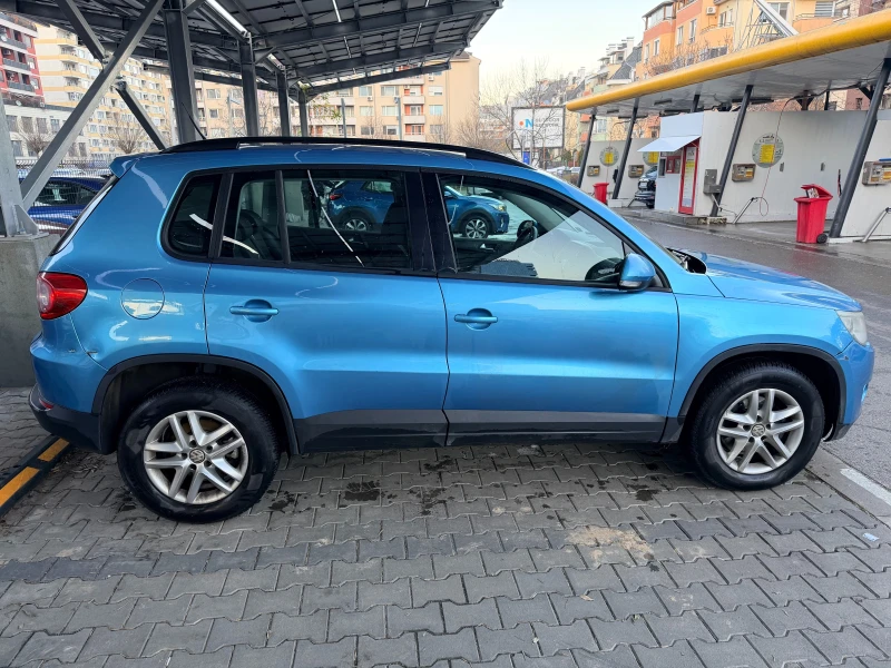 VW Tiguan, снимка 6 - Автомобили и джипове - 52805177