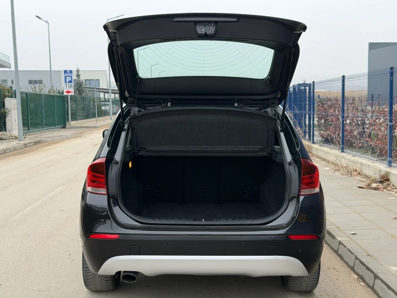 BMW X1 2.0d / xDrive / XENON / NAVI /ПЪЛ.СЕРВИЗНА ИСТОРИЯ, снимка 4 - Автомобили и джипове - 53218968