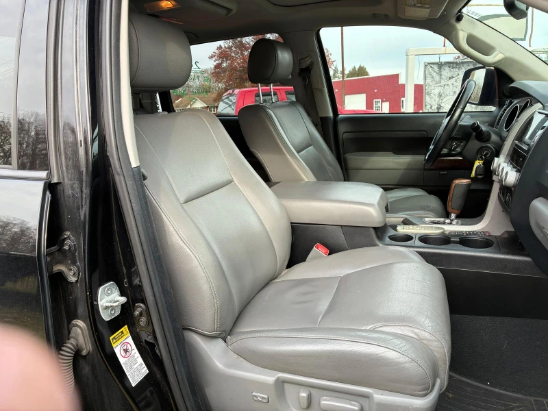 Toyota Tundra, снимка 7 - Автомобили и джипове - 53594469