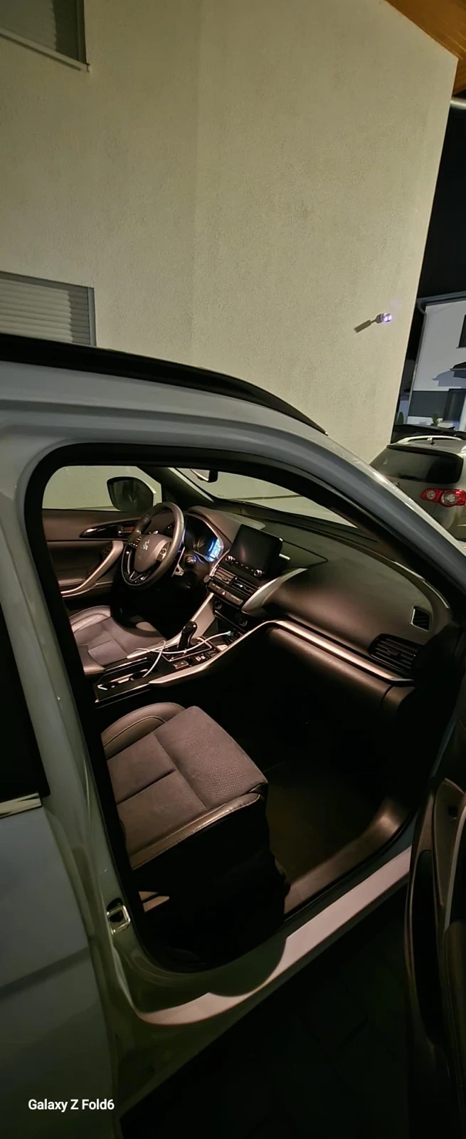 Mitsubishi Eclipse Cross, снимка 10 - Автомобили и джипове - 53023656