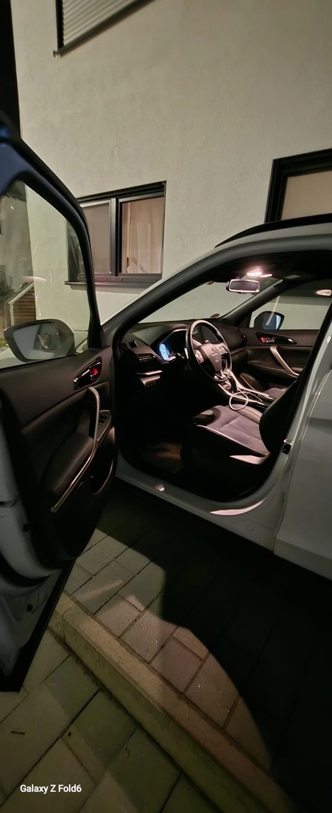 Mitsubishi Eclipse Cross, снимка 9 - Автомобили и джипове - 53023656