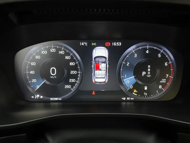 Volvo XC40 B4 INSCRIPTION, снимка 8 - Автомобили и джипове - 55562562