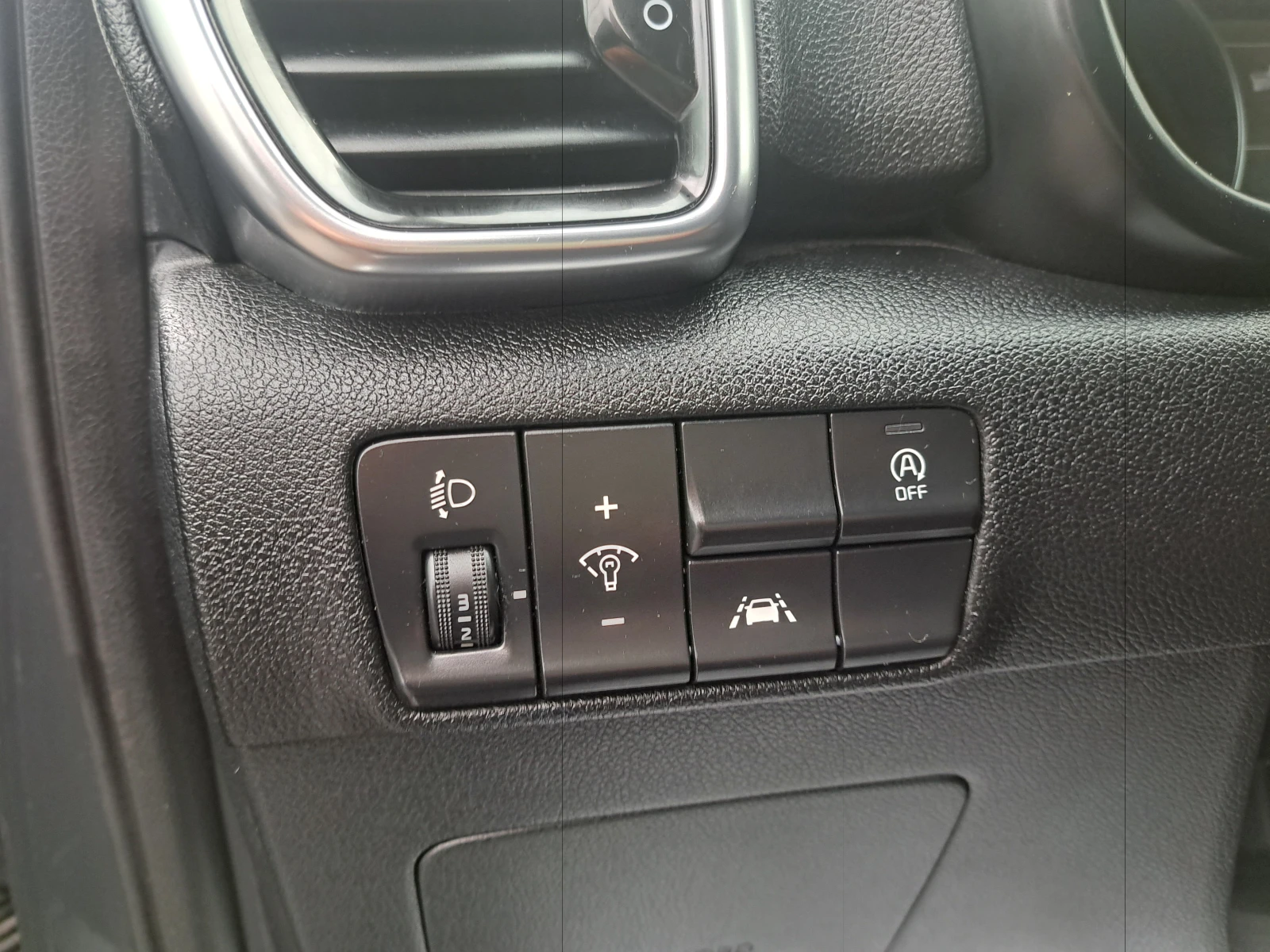 Kia Sportage 1.6I-ECO-GPL-NAVI-CAMERA - изображение 6