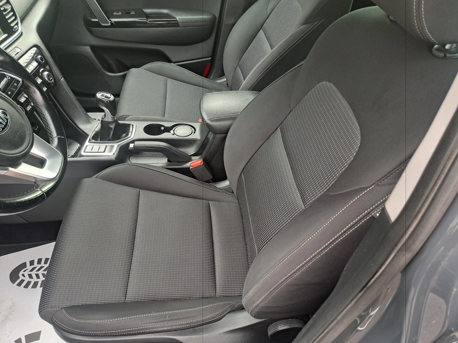 Kia Sportage 1.6I-ECO-GPL-NAVI-CAMERA - изображение 8