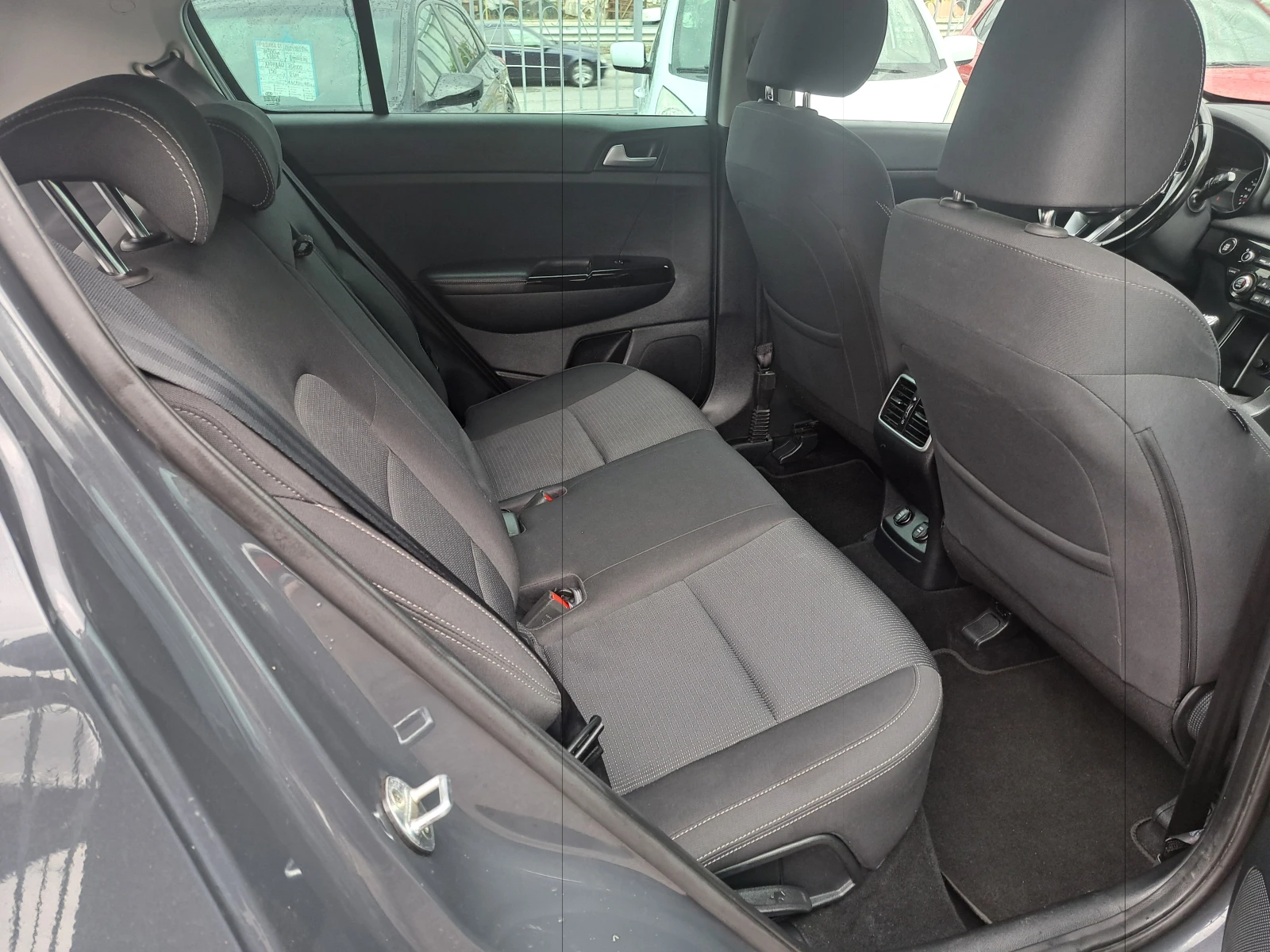 Kia Sportage ПРОДАДЕНА | Mobile.bg — изображение 13