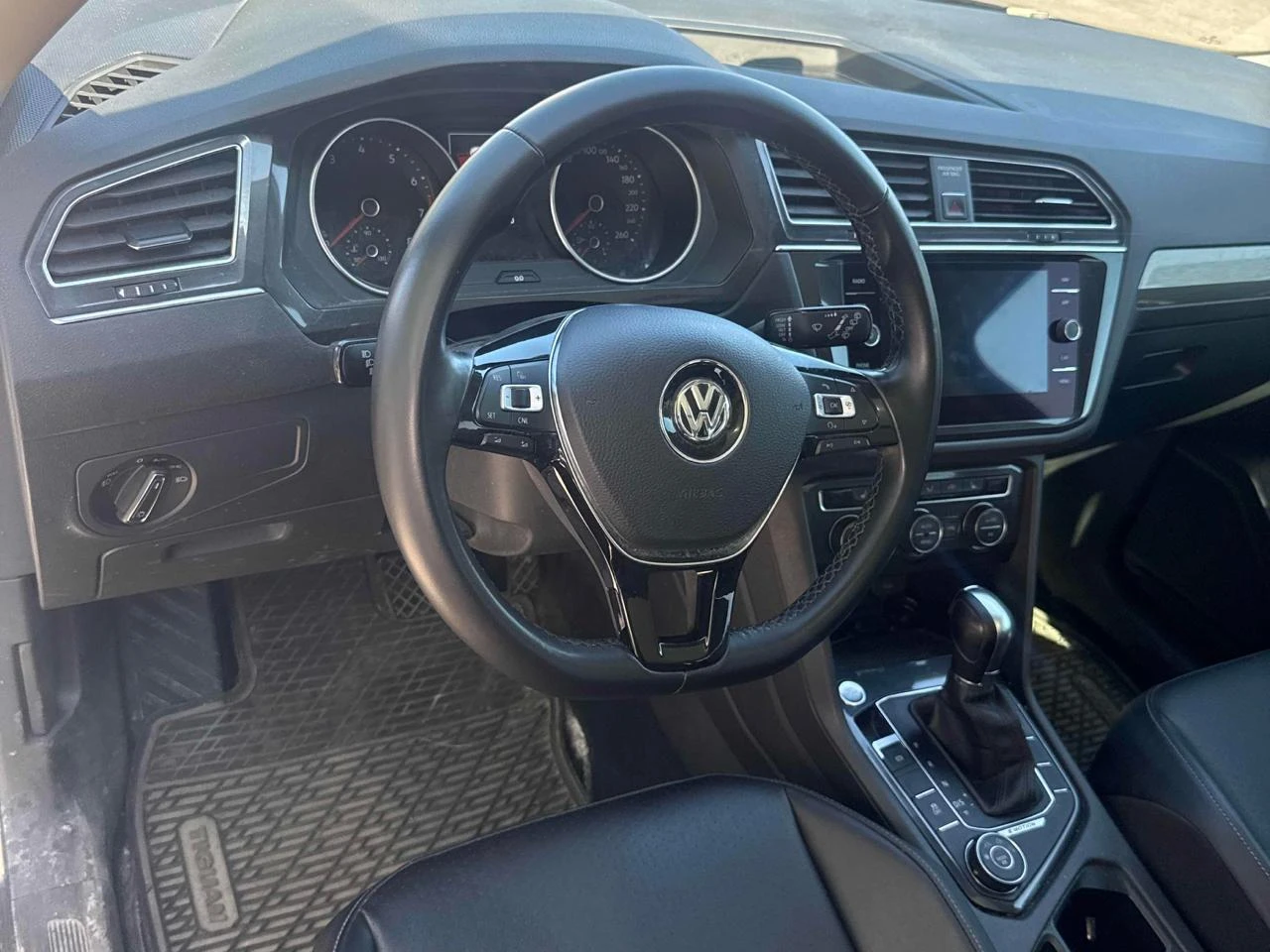 VW Tiguan Comfortline* Авто финансиране* Карфакс - изображение 5