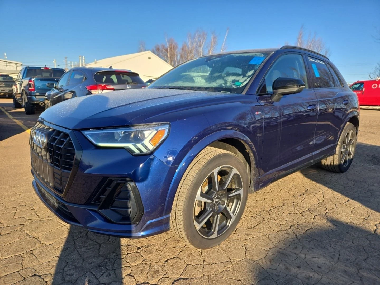 Audi Q3 Technik* S-line* Distronic* CarPlay* Keyless* Пано