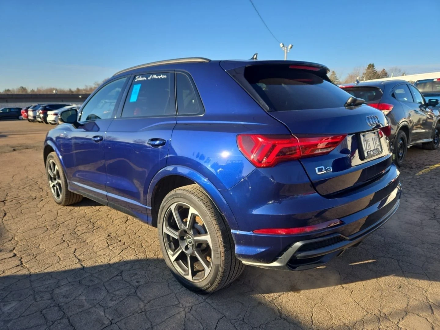 Audi Q3 Technik* S-line* Distronic* CarPlay* Keyless* Пано, снимка 4 - Автомобили и джипове - 53947807