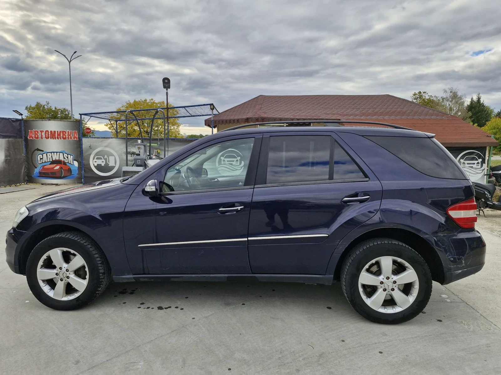 Mercedes-Benz ML 320, снимка 5 - Автомобили и джипове - 54313770