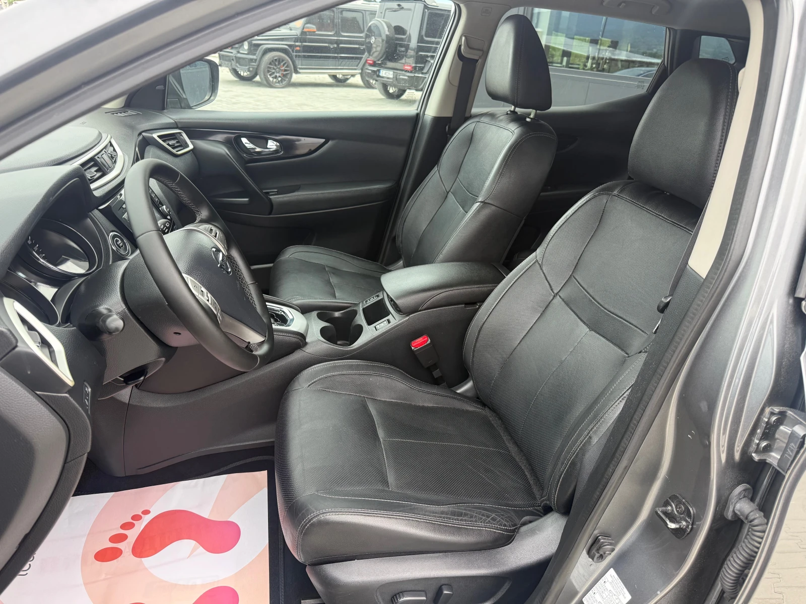 Nissan Qashqai 1.6 dci Собствен лизинг !!!, снимка 9 - Автомобили и джипове - 54496364