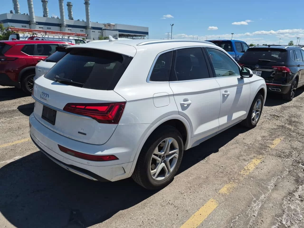Audi Q5 KOMFORT | CARFAX | БЕЗ ПЪРВОНАЧАЛНА ВНОСКА, снимка 4 - Автомобили и джипове - 55094209
