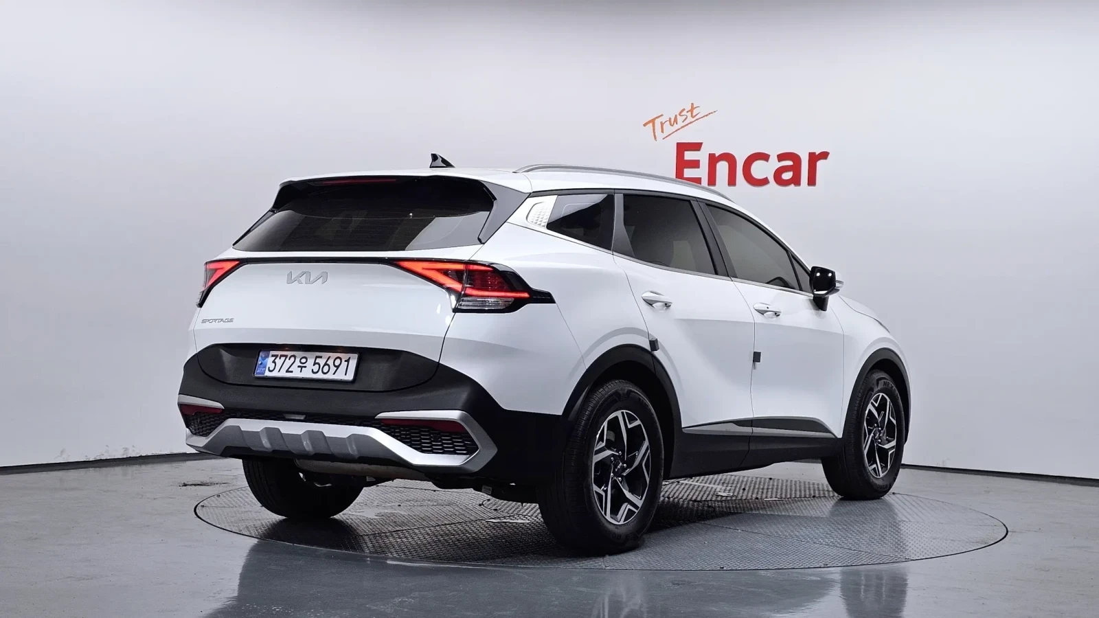 Kia Sportage ФАБРИЧНА ГАЗ* ПОДГРЕВ* ОБДУХВАНЕ* NAVI, снимка 2 - Автомобили и джипове - 55149818