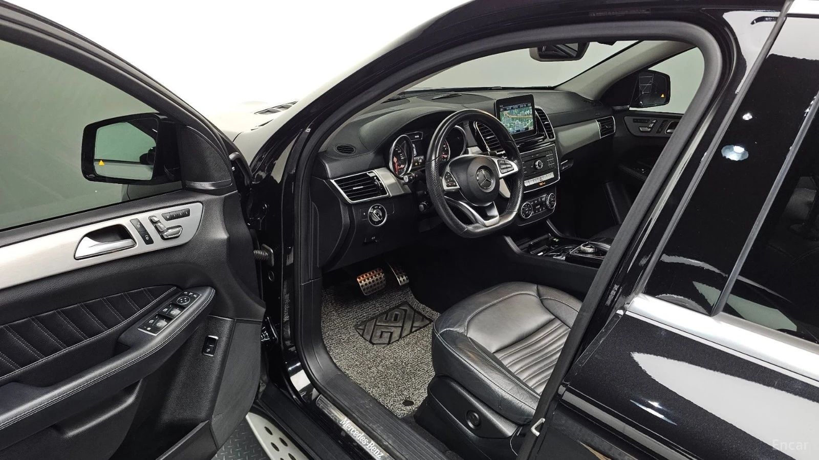 Mercedes-Benz GLE 350 4MATIC/COUPE/AMG-LINE/DRIVE-ASSISTS, снимка 5 - Автомобили и джипове - 55615363
