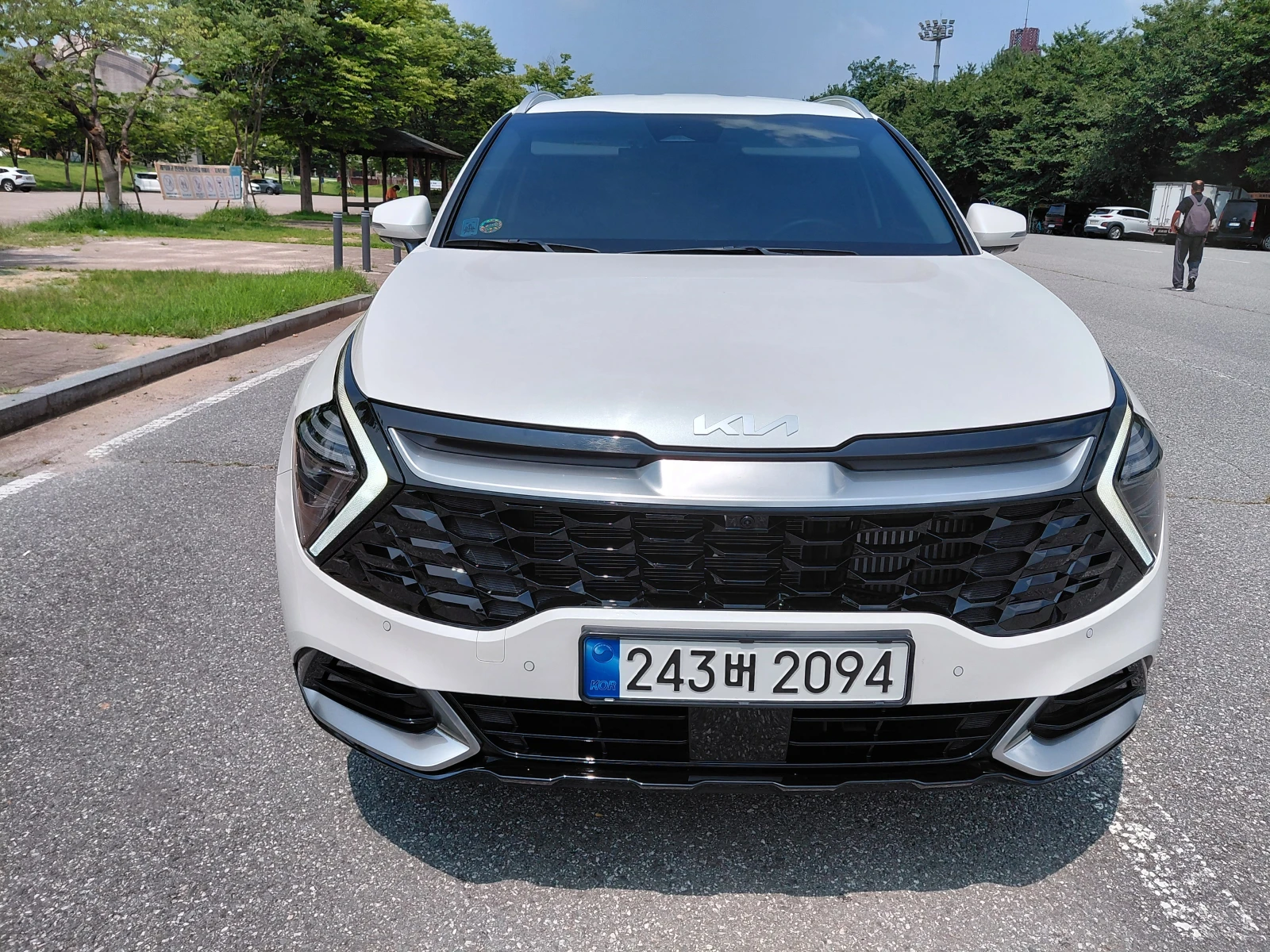Kia Sportage 1.6 Turbo 2WD Signature autogeorge.com, снимка 3 - Автомобили и джипове - 55707738