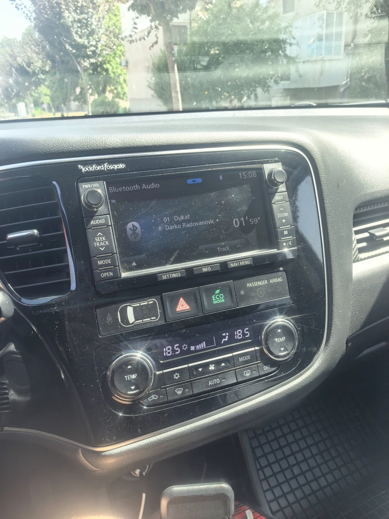 Mitsubishi Outlander, снимка 6 - Автомобили и джипове - 55858975