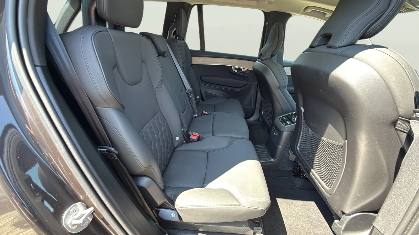 Volvo Xc90 2.0 Phev T8, снимка 13 - Автомобили и джипове - 56343246