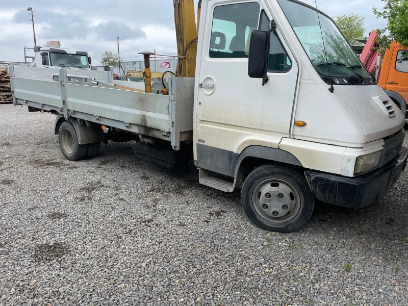 Renault R Бус с кран, снимка 3 - Бусове и автобуси - 51522787
