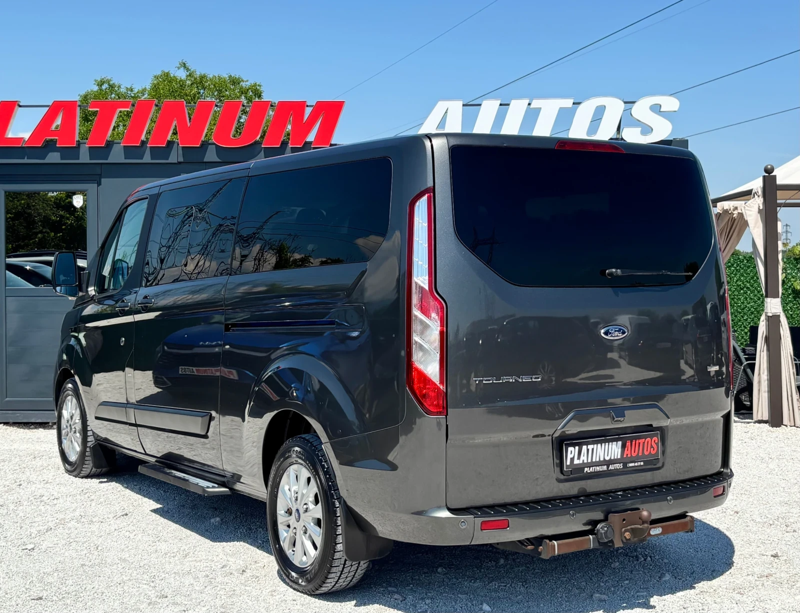 Ford Tourneo CUSTOM/2.0/АВТОМАТИК/ПОДГРЕВ/КАМЕРА/ЕВРО 6, снимка 14 - Бусове и автобуси - 54869969