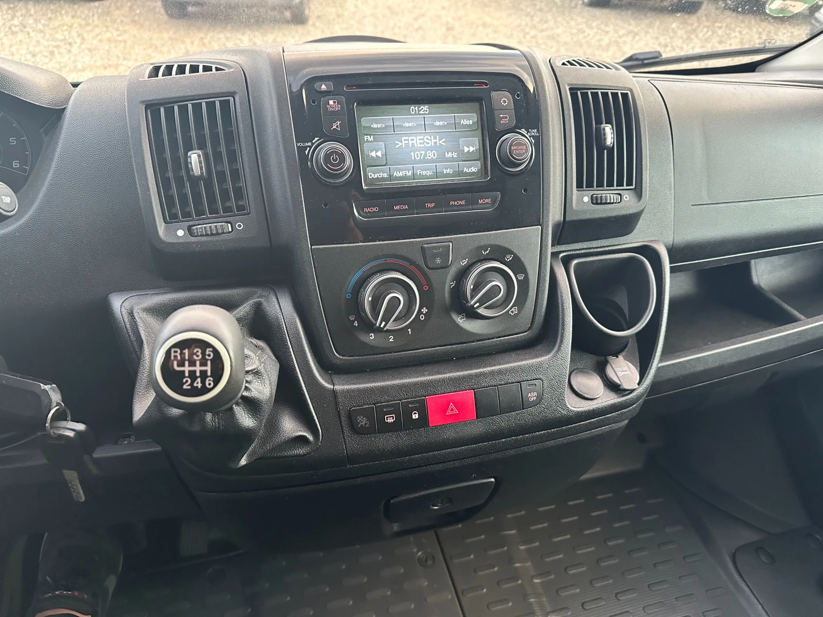 Citroen Jumper klimatronik/navi/full, снимка 5 - Бусове и автобуси - 56231119