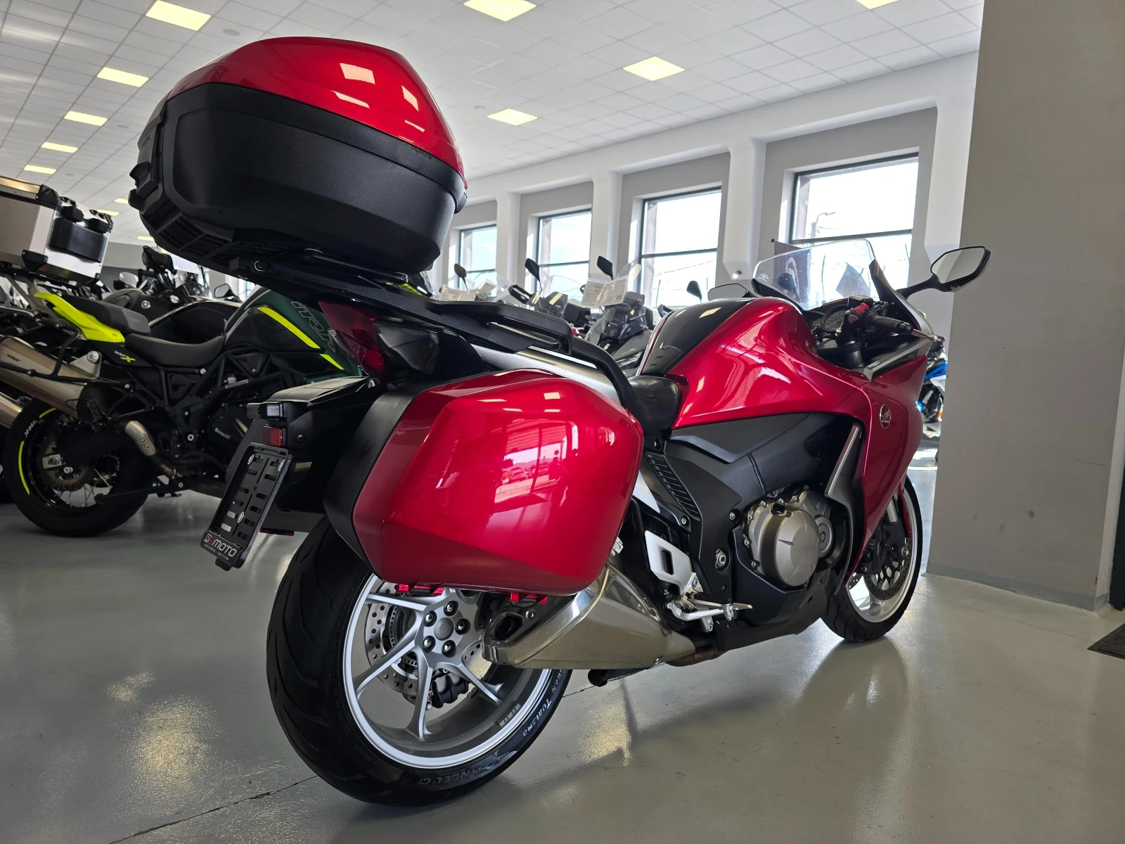 Honda Vfr 1200ie, Уникат, 15000км.!, снимка 4 - Мотоциклети и мототехника - 56176994