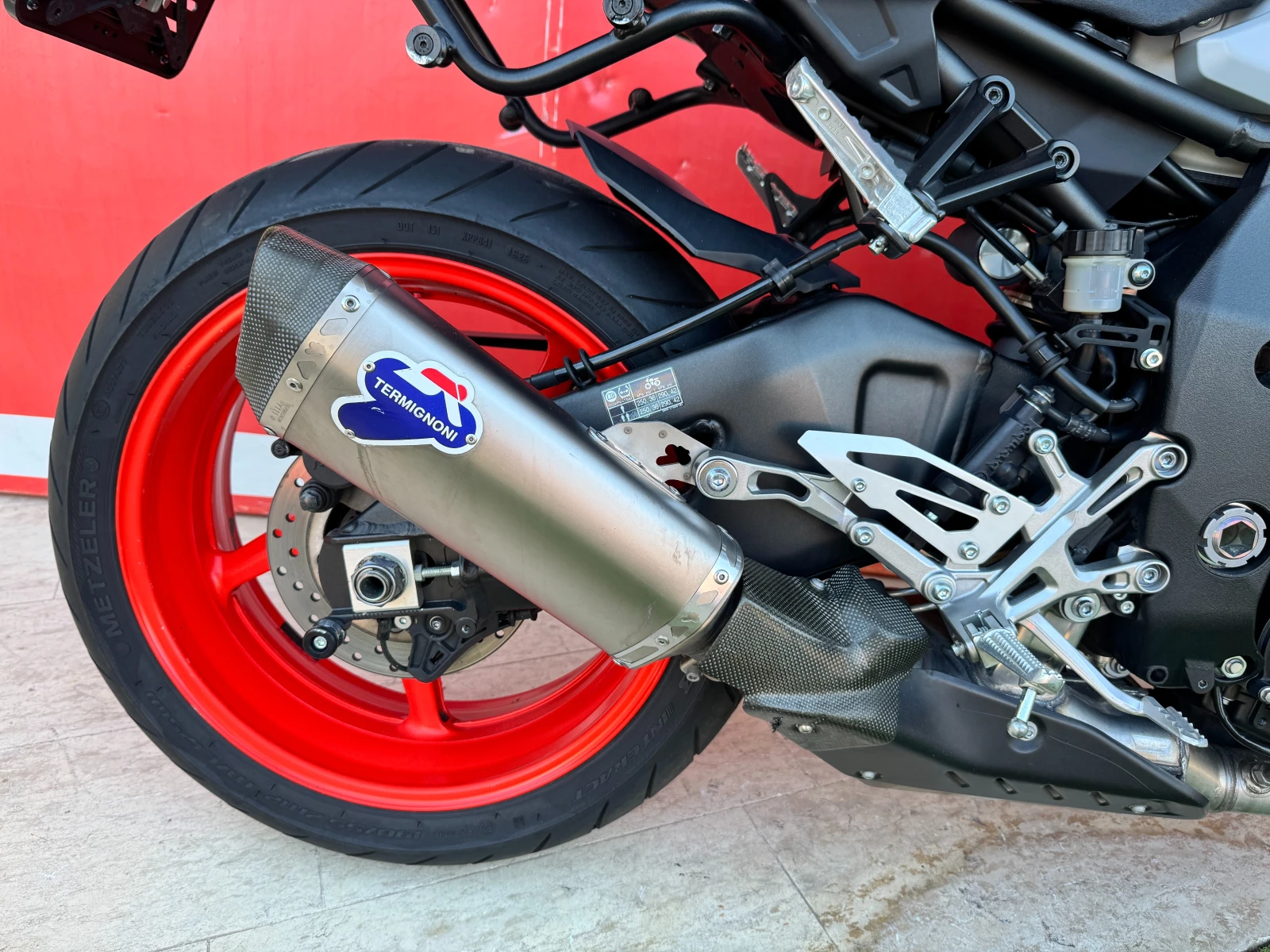 Yamaha Mt-10 2020 Termignioni, снимка 7 - Мотоциклети и мототехника - 56592272