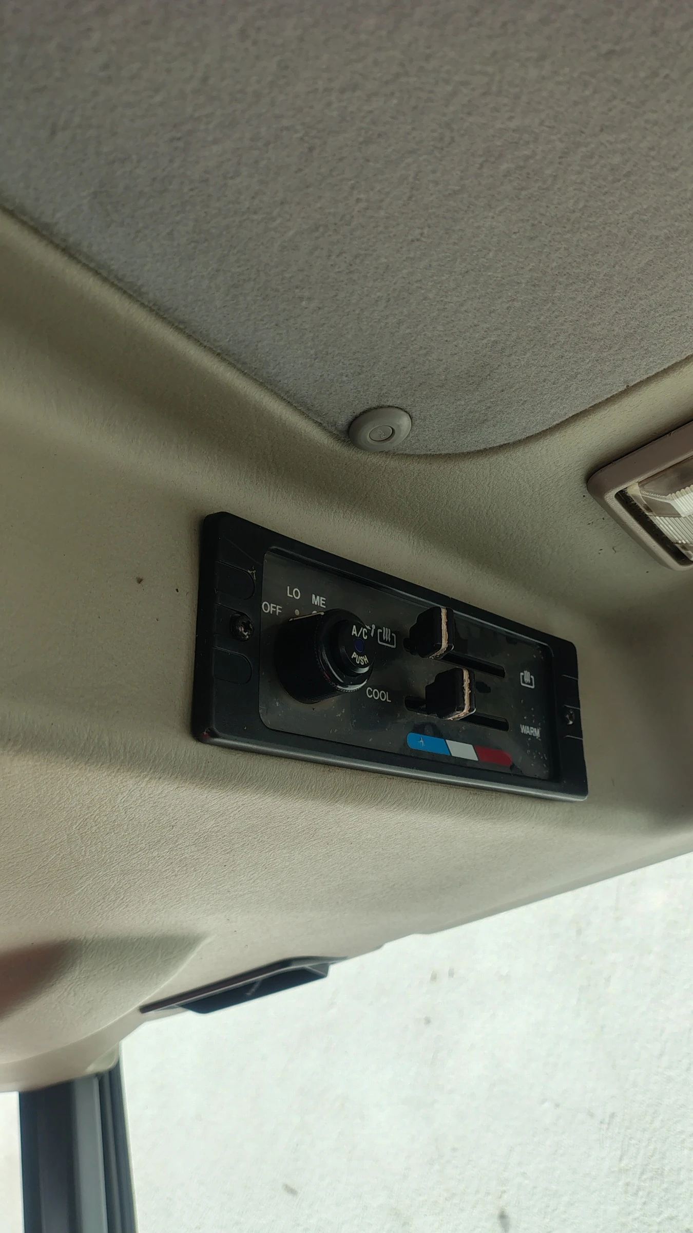 Трактор Kubota, снимка 2 - Селскостопанска техника - 54261640