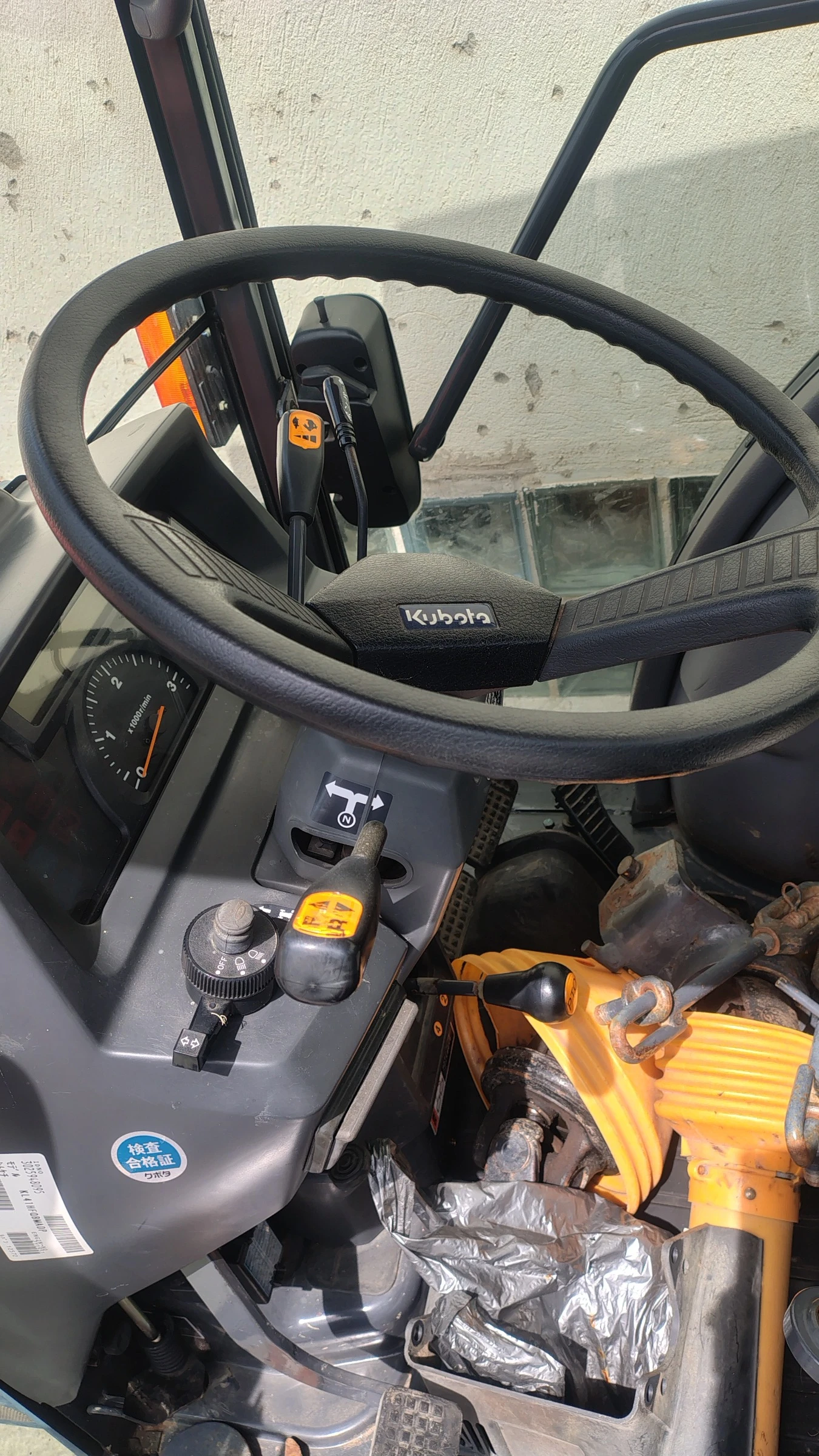 Трактор Kubota, снимка 5 - Селскостопанска техника - 54261640