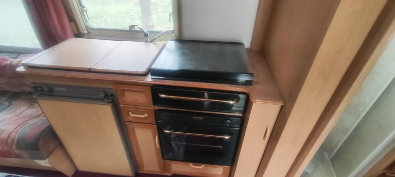 Каравана Swift Sandymere 195, снимка 7 - Каравани и кемпери - 52302083