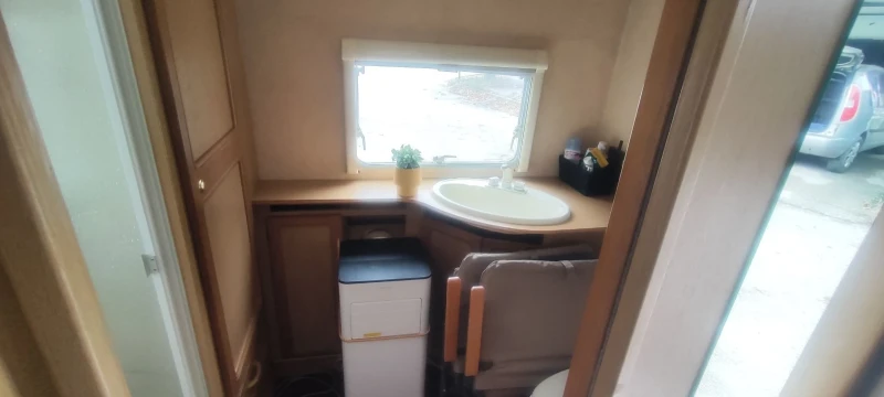 Каравана Swift Sandymere 195, снимка 14 - Каравани и кемпери - 52302083