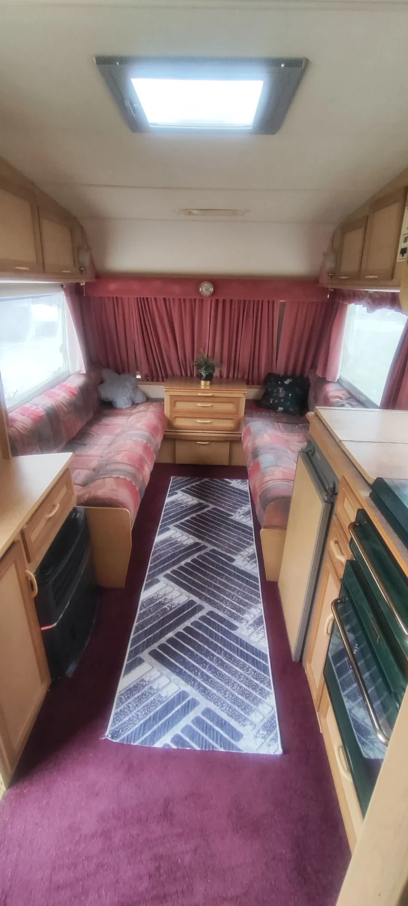 Каравана Swift Sandymere 195, снимка 6 - Каравани и кемпери - 52302083