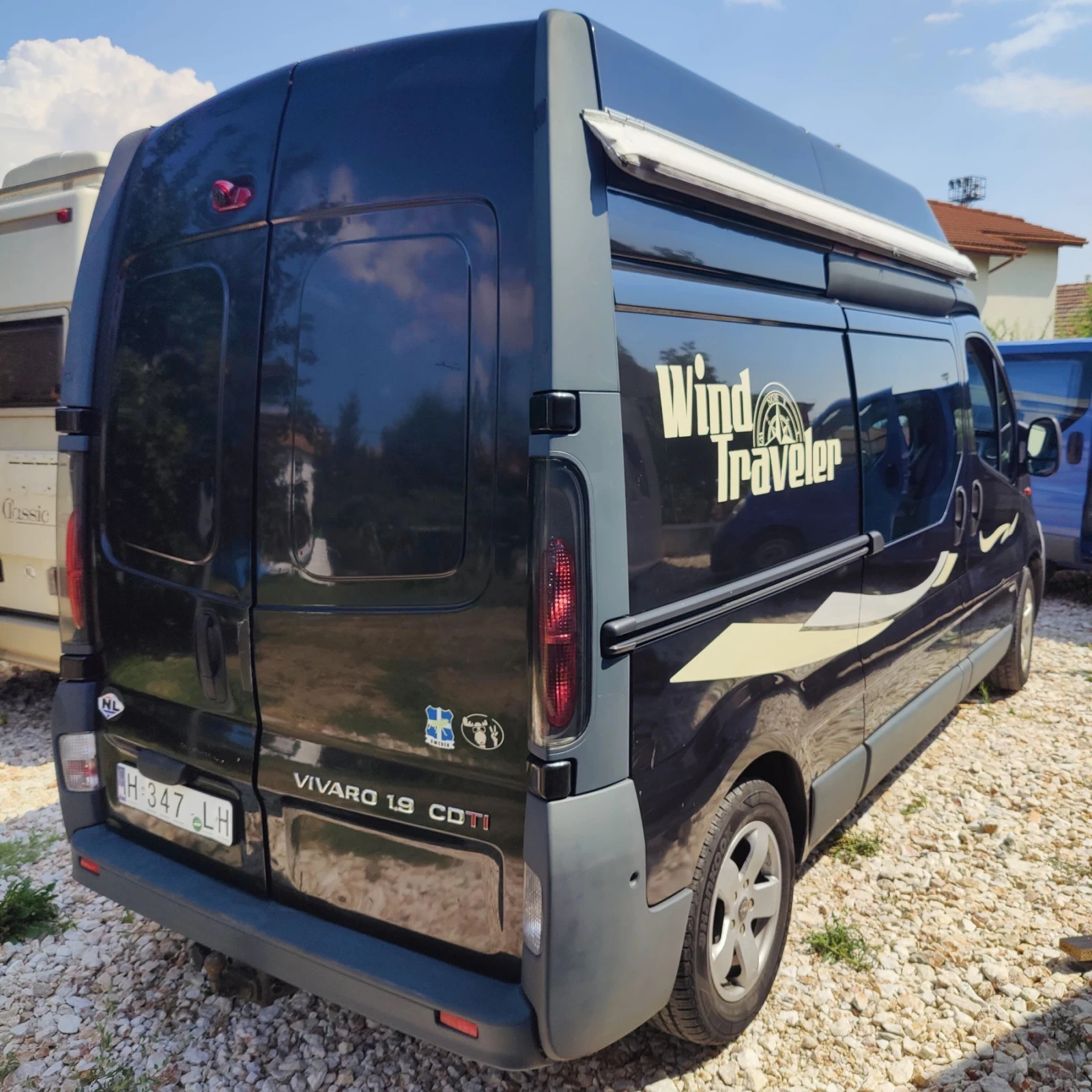 Кемпер Други Vivaro Wind traveler, снимка 3 - Каравани и кемпери - 55849481