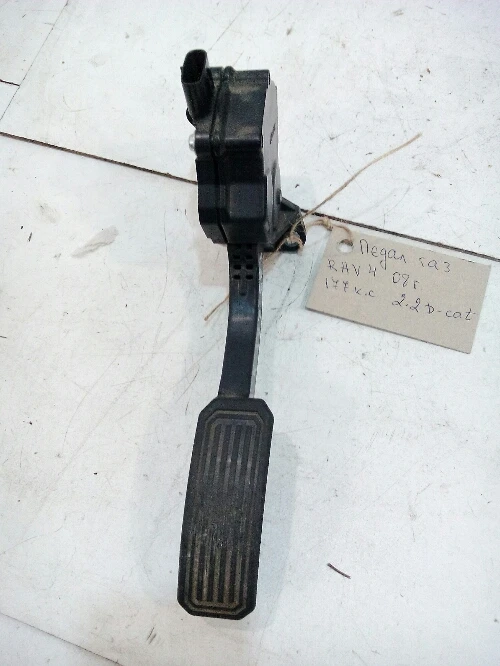 Педал газ Тойота Рав4 2.2 D-cat