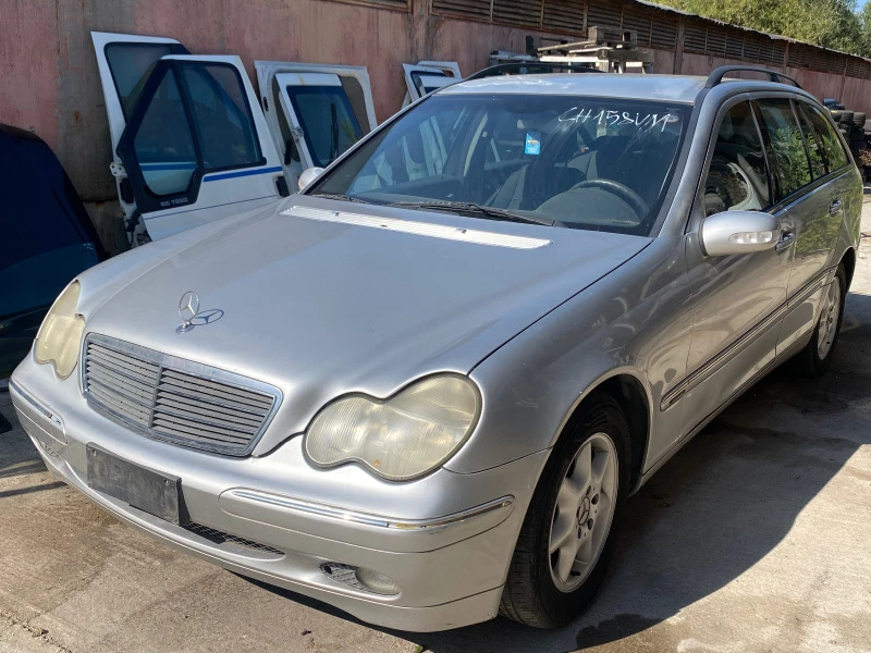 Mercedes-Benz C 220 2.2 cdi 143 к.с. Автоматик , снимка 1 - Автомобили и джипове - 44157142